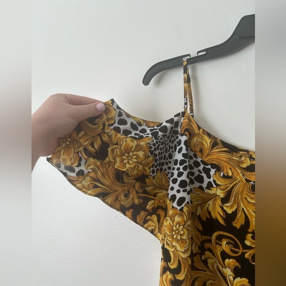 New York & Company top size small - Picture 3 of 5